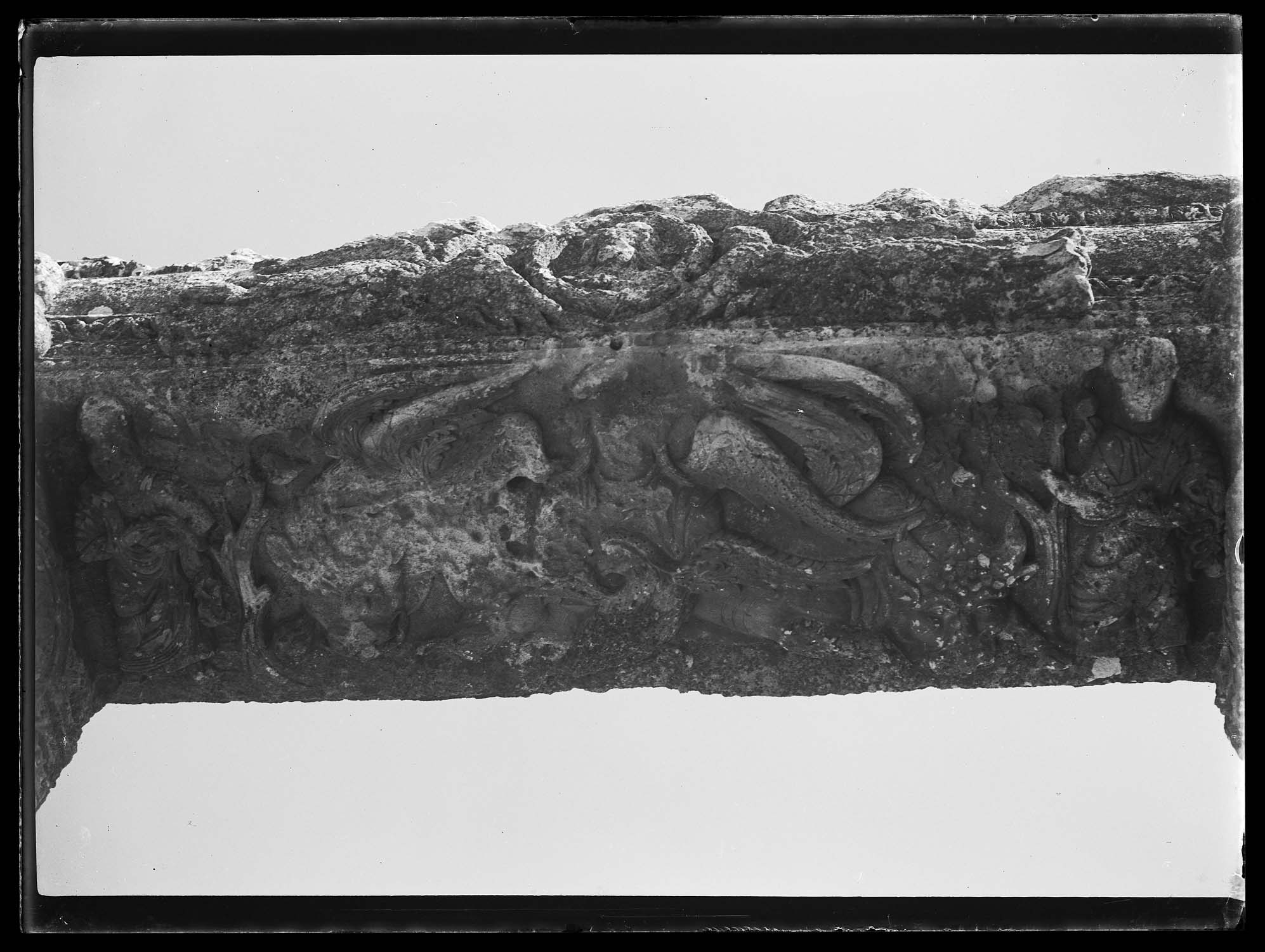Détail d'un encadrement sculpté